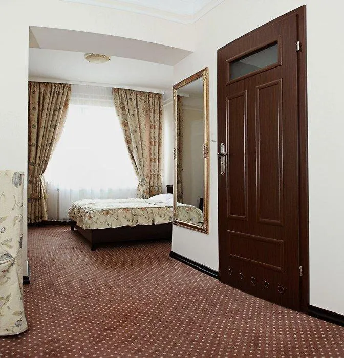 Wzgorze Toskanii Conferences & Restaurant Przezmierowo 3*,  Poland